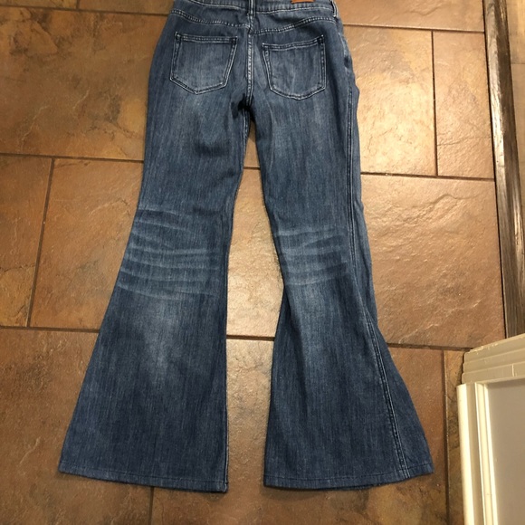 Jeans - Picture 2 of 3